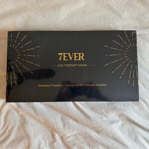 Red Light Mask- Brand new